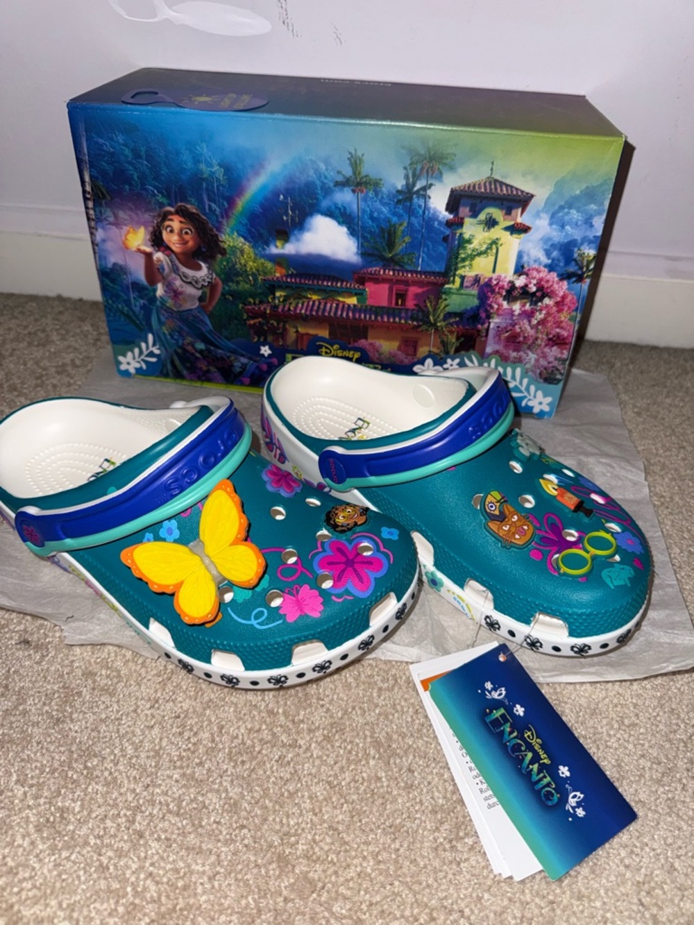 Crocs Encanto Mirabel Classic Clogs Light Up Size J5